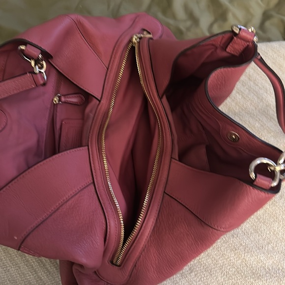 Pink Coach Hobo Bag - Picture 3 of 4